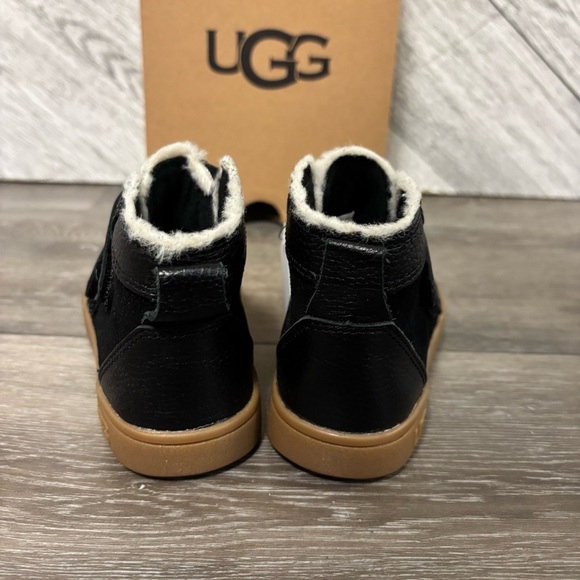 UGG | Rennon II High Top Sneaker Bootie New In Black Leather - Picture 11 of 13